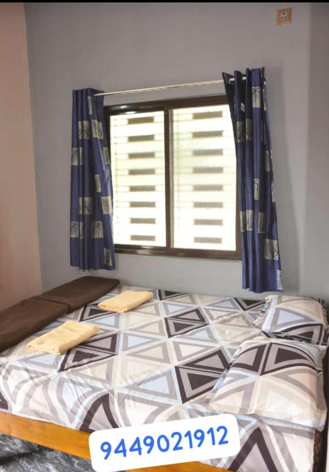 Classic Homestay Hampi Bagian luar foto