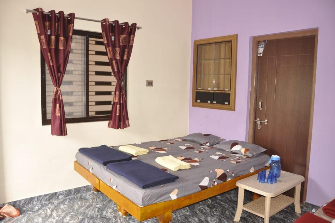 Classic Homestay Hampi Ruang foto