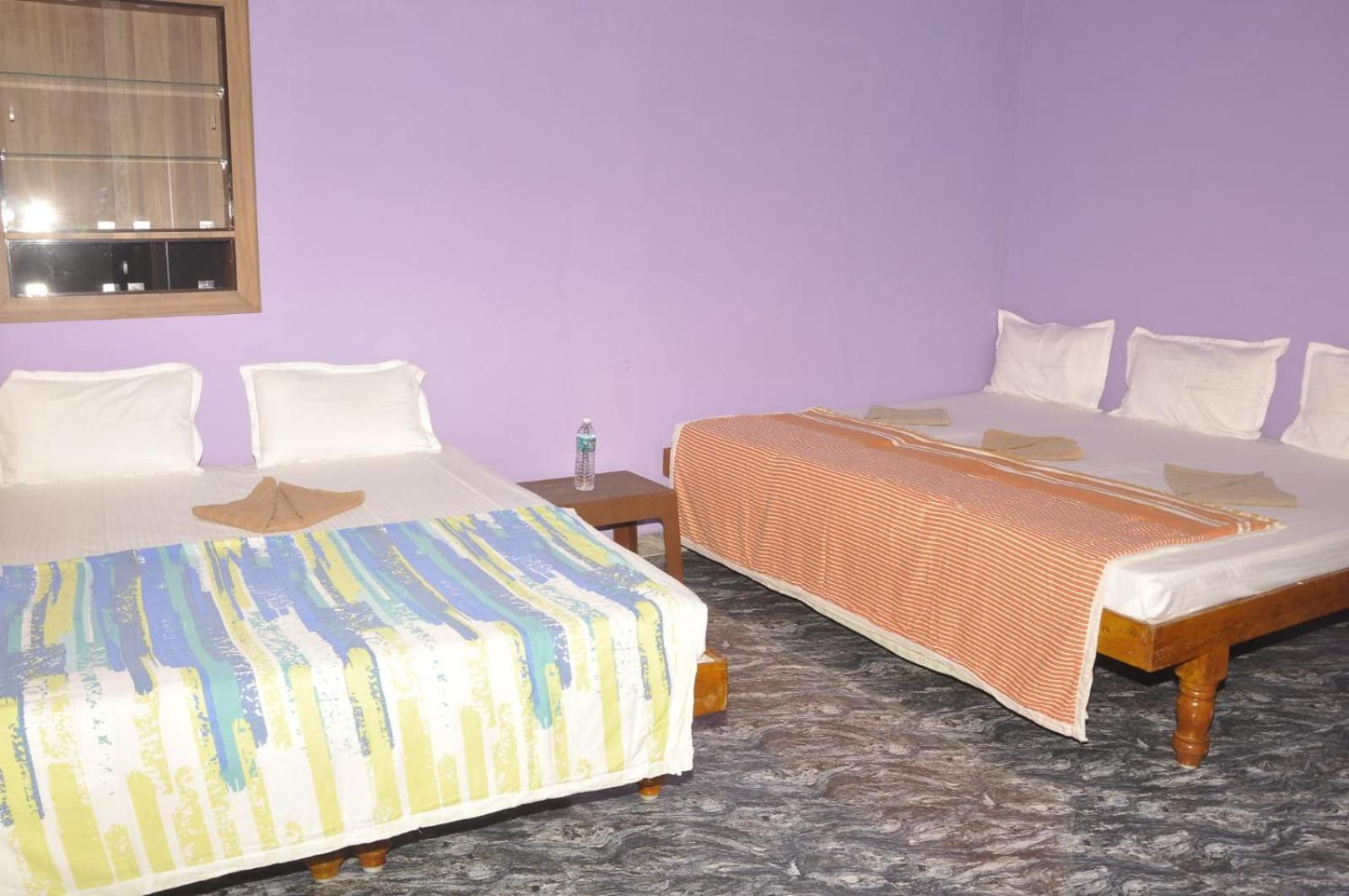 Classic Homestay Hampi Bagian luar foto